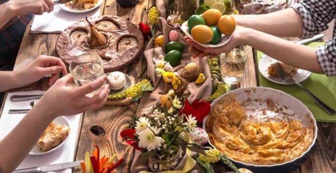 Studiu CREDU: perioadele de sărbătoare amplifică semnificativ incidența comportamentelor nesănătoase existente în populația adultă din România