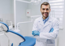 Care este durata de viata a unui implant dentar?